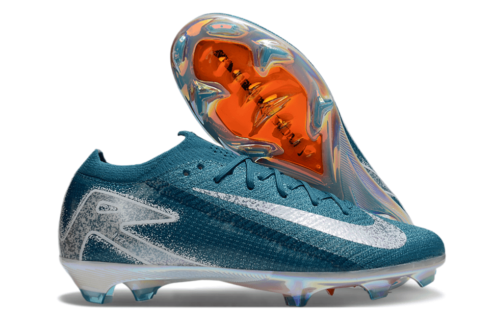 Chuteira Nike Air Zoom Mercurial Vapor 16 Elite FG Azul e Branca com sola vibrante e design aerodinâmico.