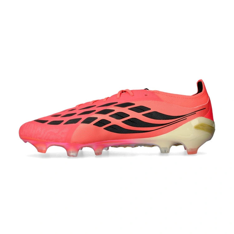 Chuteira Adidas Predator L Elite FG - Road To Glory Pack