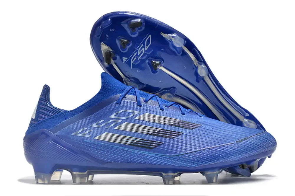 Chuteira Adidas F50 FG Azul e Preto com design moderno e tecnologia de ponta para desempenho em campo.