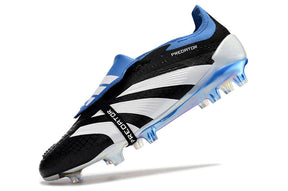 Chuteira Adidas Predator Elite Tongue FG - Preta, Branca e Azul em perfil, destacando design e tecnologia avançada.