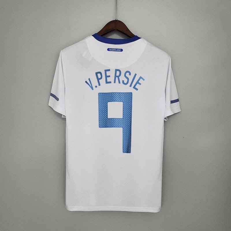 Camisola Holanda Away 12/13 Retro com nome e número de V. Persie, na cor branca e detalhes em azul.