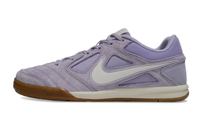 Chuteira Futsal Supreme X Nike SB Gato IC Azul, calçado de performance para futsal, com design contemporâneo e tecnologia IC.