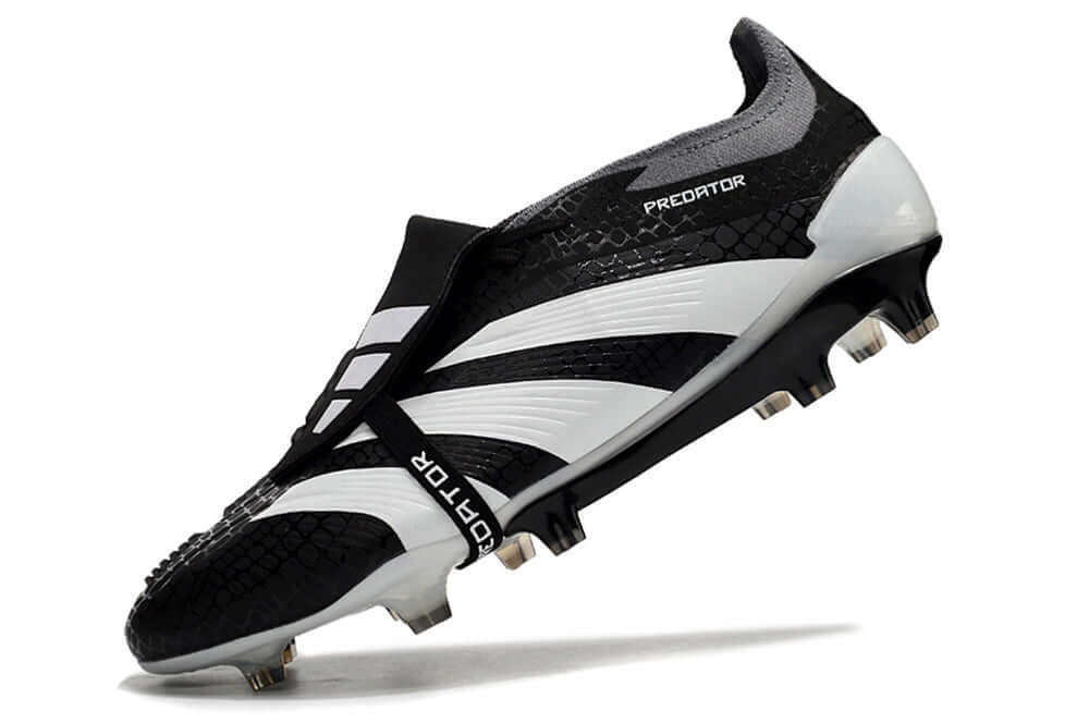 Chuteira Adidas Predator Elite Tongue FG - Preta e Branca lateral com design elegante e tecnologia avançada.