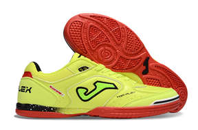 Chuteira Futsal Joma Top Flex Rebound IC Amarela com design moderno e vibrante, ideal para desempenho em quadra.
