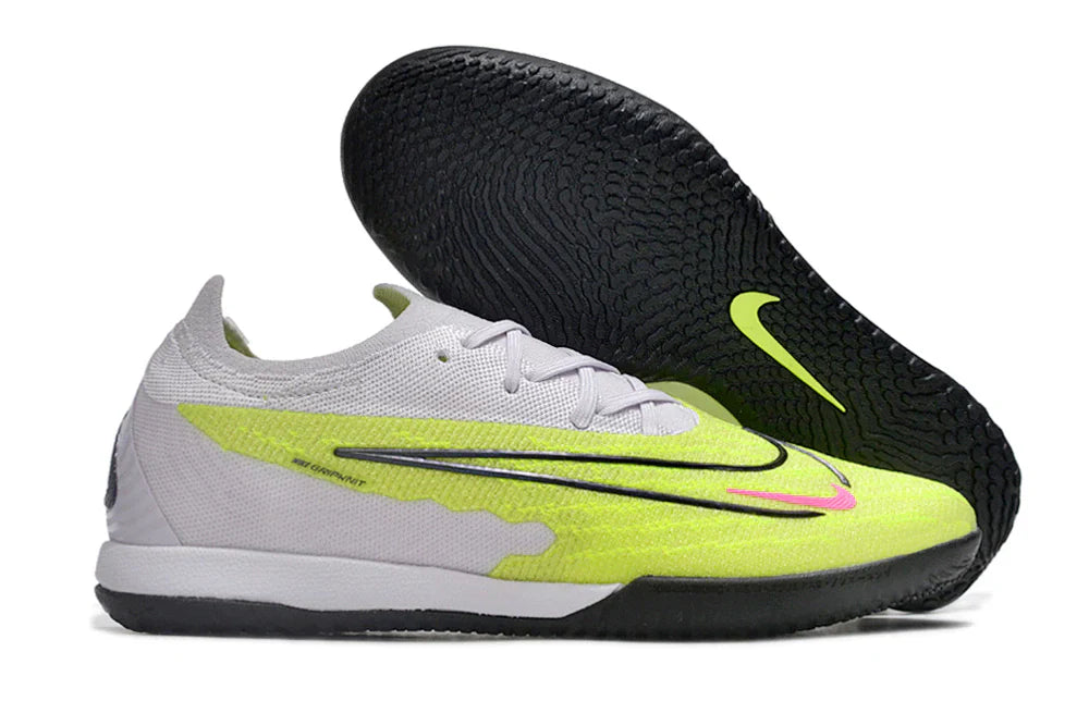 Chuteira Futsal Nike Gripknit Phantom GX Elite IC em destaque com cores vibrantes e solado de borracha