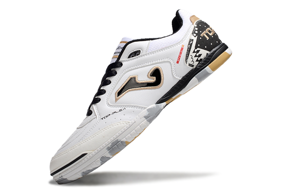 Chuteira Futsal Joma Top Flex Rebound IC Branca e Preta com design moderno e tecnologia avançada.