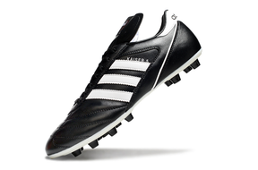 Chuteira Adidas Copa Mundial FG Preta e Branca