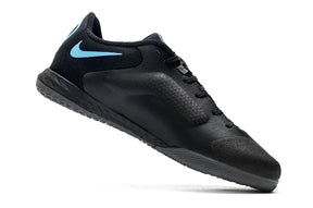 Chuteira Futsal Nike Tiempo Legend 9 Elite IC em preto e azul, ideal para jogos e treinos de futsal.