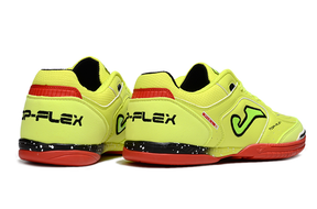 Chuteira Futsal Joma Top Flex Rebound IC Amarela com design moderno e vibrante, ideal para futsal.