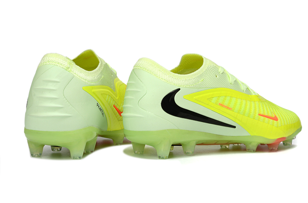 Chuteira Nike Phantom 6 Elite AG Amarela - Refresh Pack, design vibrante com tecnologia AG para campos sintéticos.