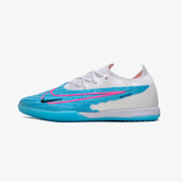Chuteira Futsal Nike Gripknit Phantom GX Elite IC em azul e branco, com design moderno e solado aderente.