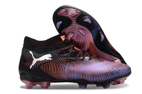 Chuteira Puma Future 8 FG - Roxa e Preto com design inovador e moderno para futebol.