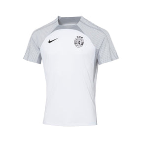 Camisola Sporting CP - Treino 24/25, design moderno e confortável, ideal para treinos e fãs do time.