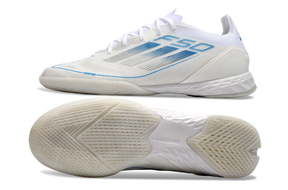 Chuteira Futsal Adidas F50 IC Branca e Azul vista lateral e底部