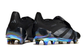 Chuteira Adidas Predator Elite Tongue FG - Preta com design sofisticado e tecnologia de desempenho para futebol.