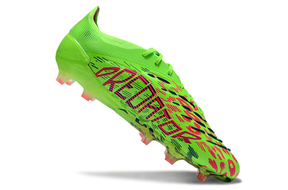 Chuteira Adidas Predator Elite FG - Verde