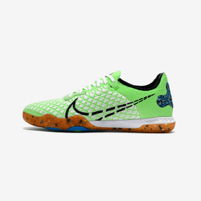 Chuteira Futsal Nike React Gato IC Verde lateral com sola IC para controle e velocidade em quadra.
