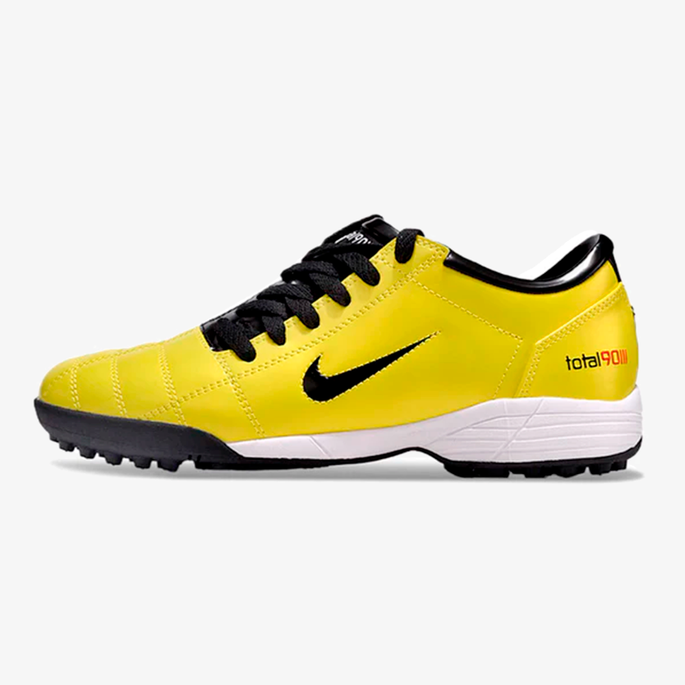 Chuteira Nike Total 90 TF