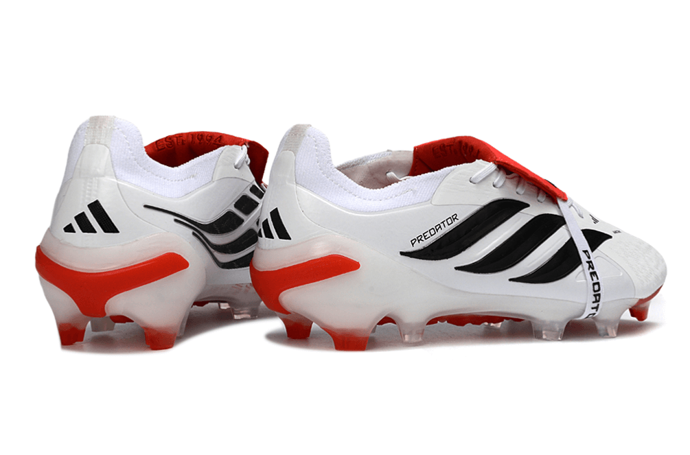 Chuteira Adidas Predator Elite FG com detalhes em branco e vermelho, ideal para desempenho em campo.