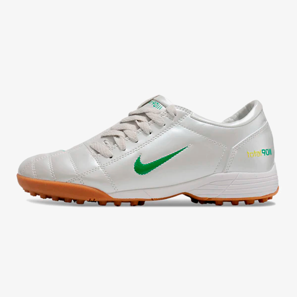 Chuteira Nike Total 90 TF