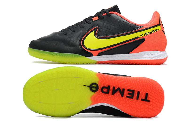 Chuteira Futsal Nike Tiempo Legend 9 Elite IC com design moderno e sola de borracha para ótimo desempenho em quadras.