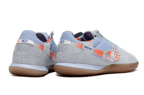 Chuteira Futsal Nike Street Gato IC - Azul com design moderno e conforto ideal para desempenho em quadras.