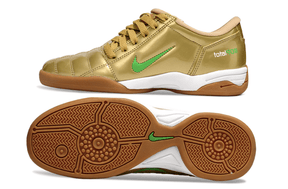 Chuteira Futsal Nike Total 90 IC Dourada e Verde vista lateral e inferior com detalhes em verde