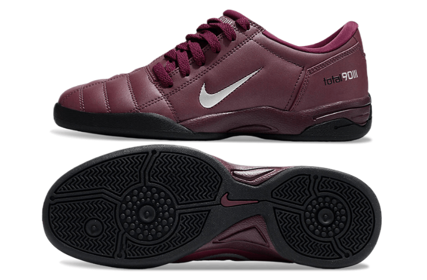 Chuteira Futsal Nike Total 90 IC Vinho com design clássico e solado ideal para futsal indoor.