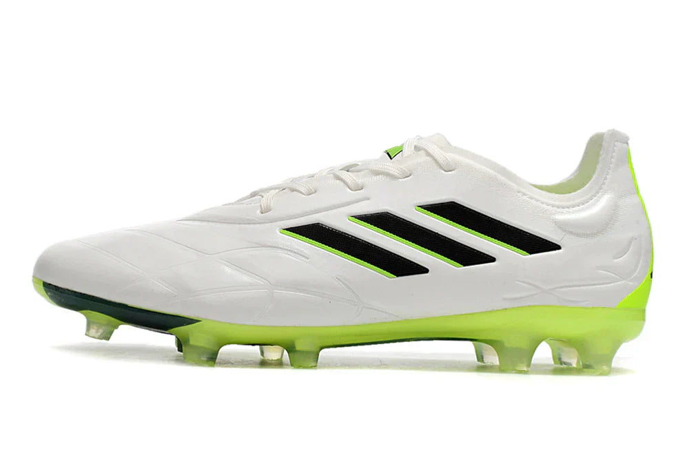 Chuteira Adidas Copa Pure+ FG Branca e Verde