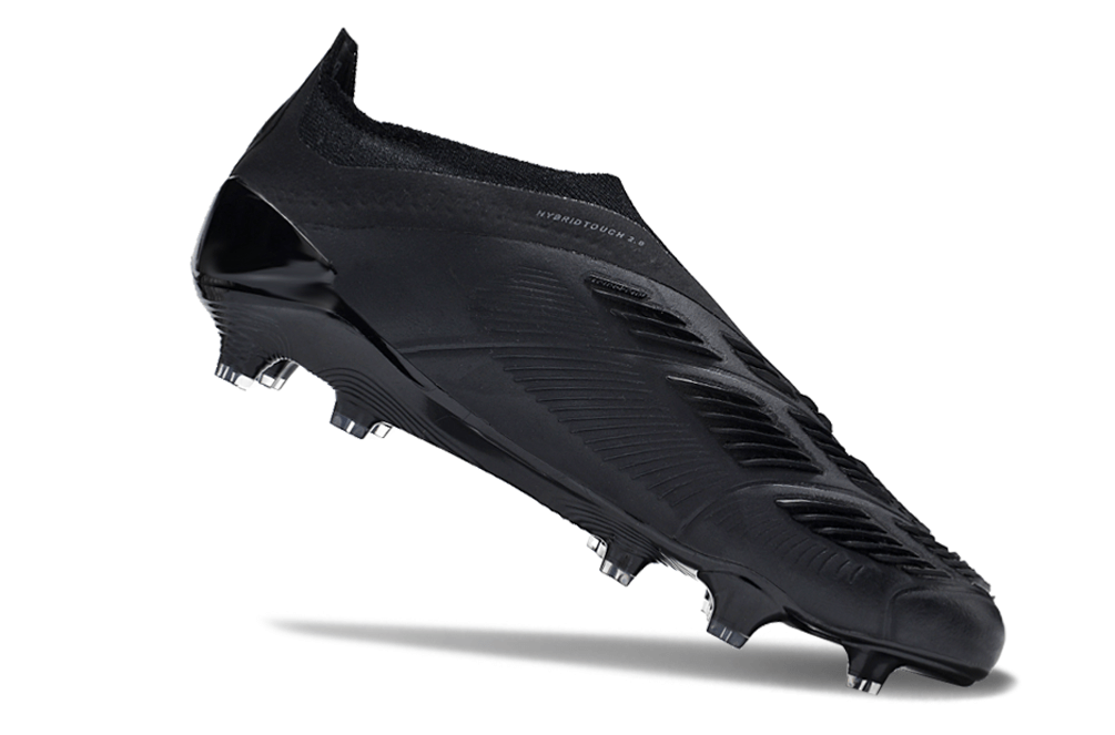Chuteira Adidas Predator Elite Laceless FG - Preta em design inovador e elegante, ideal para desempenho em campo.