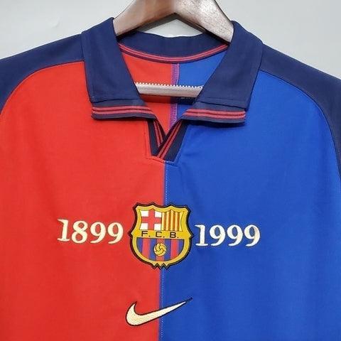 Camisa retro Barcelona Centenário 1999 com escudo e design distintivo.
