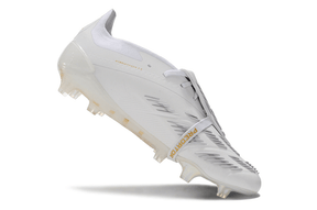 Chuteira Adidas Predator Elite Tongue FG - Branca e Dourada lado direito em ângulo, destacando design premium.