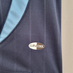 Logotipo ClimaCool na camisola Argentina Away 06/07 Retro, destacando a tecnologia de conforto e respirabilidade.