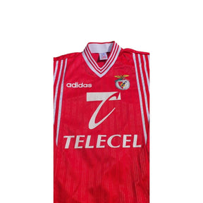 Camisola Benfica Principal 97/98 com detalhes em vermelho e logotipo Adidas.