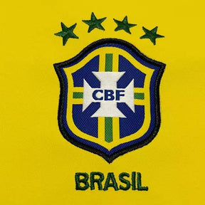 Camisola Brasil Home 1998 Retrô com escudo da seleção e estrelas em destaque.