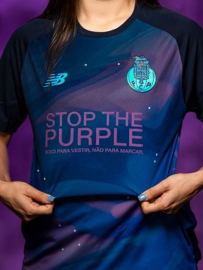 Camisola CELESTIAL FC Porto especial azul 2024/25 com design 'Stop the Purple'.