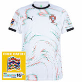 Camisola Portugal away 25/26 com patch gratuito da Liga das Nações, disponível na OLYMPIC STORE.