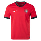Camisola Portugal home 24/25 vermelha da Nike com detalhe em verde e brasão