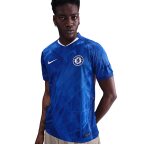 Camisola Chelsea Home 2025/26 Blue, modelo azul, estilo moderno, logo Chelsea, ideal para torcedores