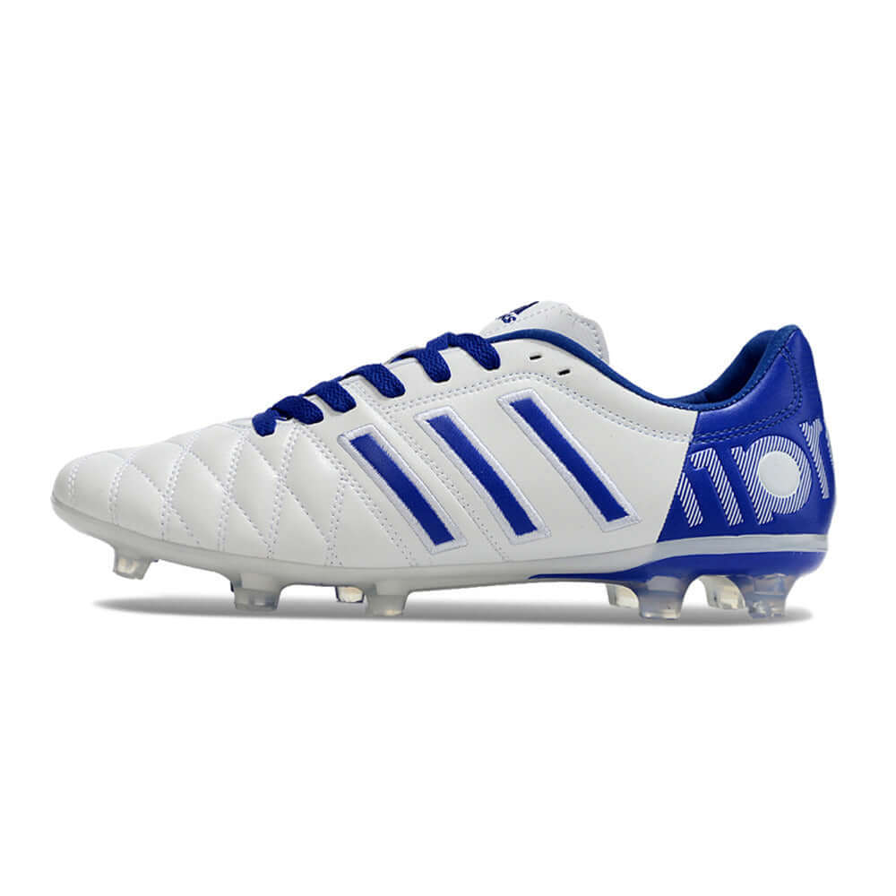 Chuteira Adidas AdiPure 11 Pro FG Branca e Azul em ângulo lateral com detalhes em azul.