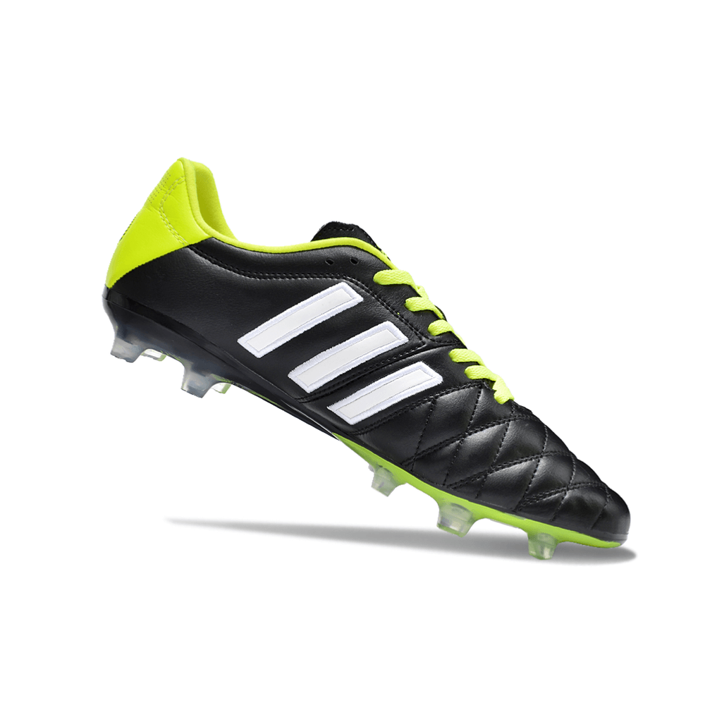 Chuteira Adidas AdiPure 11 Pro FG Preta e Amarela em destaque, com design elegante e tecnologia de performance.