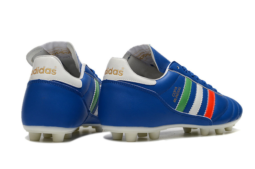 Chuteira Adidas Copa Mundial FG Azul, Vermelha e Verde com design vibrante e multicolorido