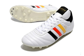 Chuteira Adidas Copa Mundial FG Branca, Amarela e Preta com design tricolor icônico para futebol.