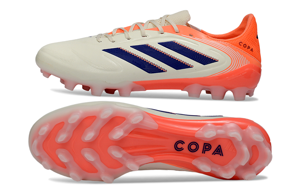 Chuteira Adidas Copa Pure III Elite AG - Coral Blaze Pack com design vibrante e sola AG para relvados sintéticos.