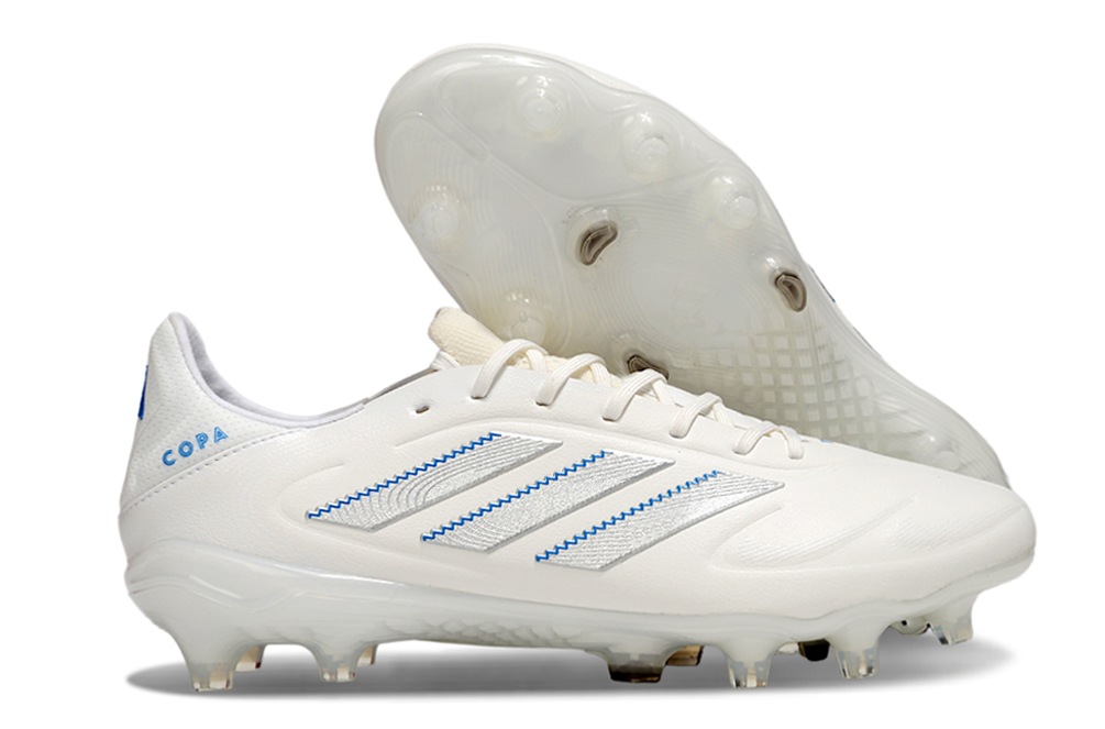 Chuteira Adidas Copa Pure III Elite FG - Branca, ideal para controlo e precisão em relvados naturais.