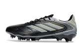 Chuteira Adidas Copa Pure III Elite FG - Preta e Cinza com design sofisticado para desempenho em relvados naturais.