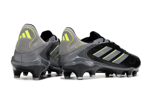 Chuteira Adidas Copa Pure III Elite FG - Preta e Cinza com sola FG para desempenho em relvados naturais.