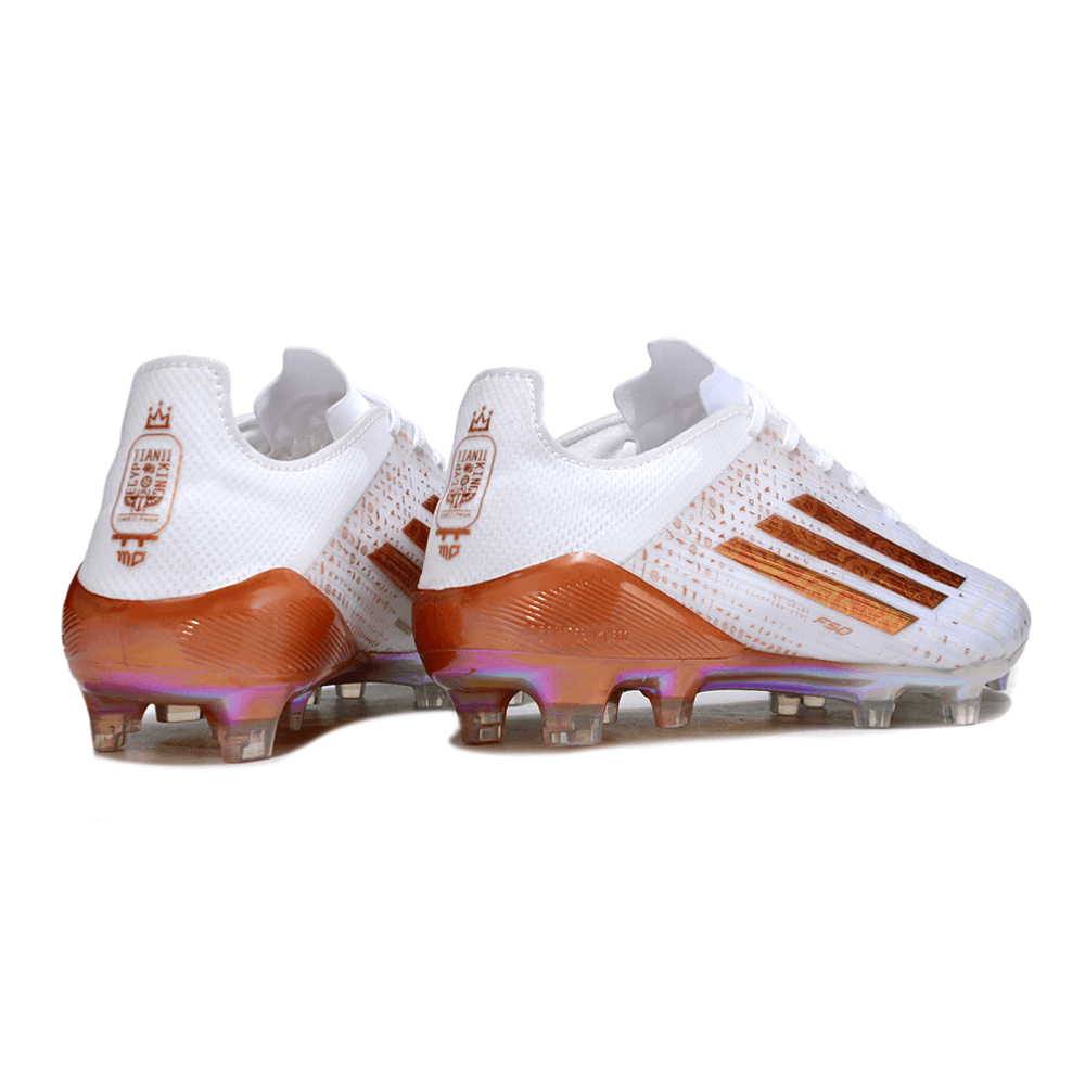 Chuteira Adidas F50 Elite FG Branca e Dourada "Mo Salah" - Design icônico e desempenho superior.