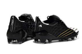 Chuteira Adidas F50 Elite FG Spider Preta e Branca vista traseira destacando design e tecnologia avançada.