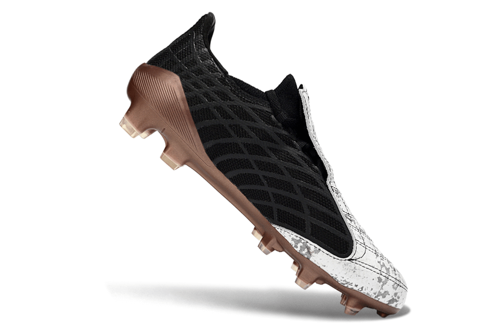 Chuteira Adidas F50 Elite FG Spider Preta e Branca, modelo de futebol para desempenho técnico e estilo.